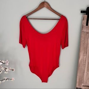 Fashion to Figure Scoop Neck Bodysuit Size 1X